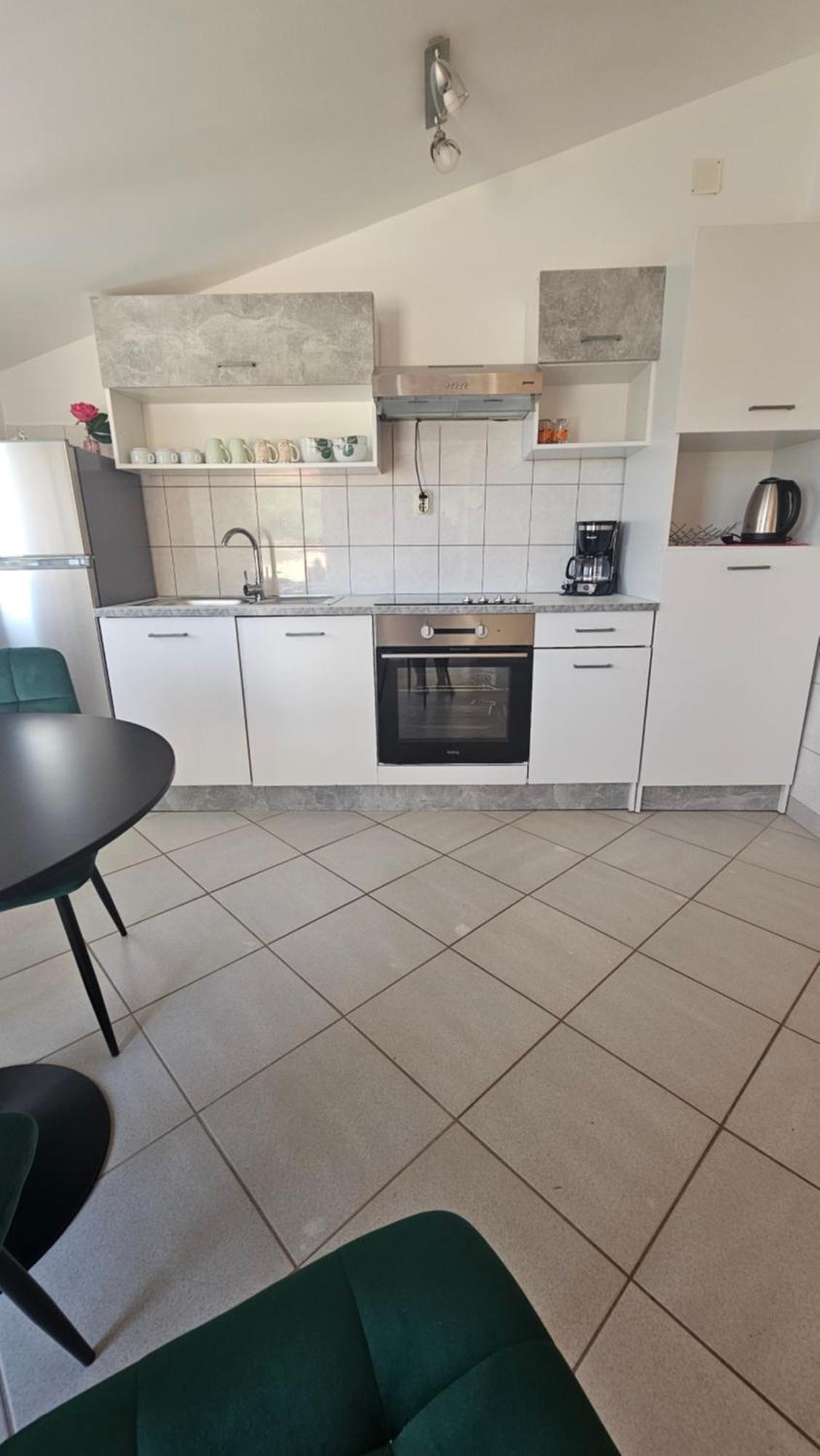 Apartment Stinjan Sunny